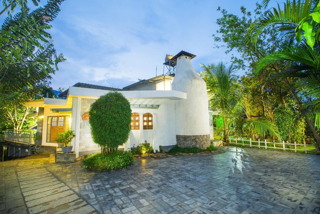 Mistletoe Homestay & Cafe Munnar Exterior photo