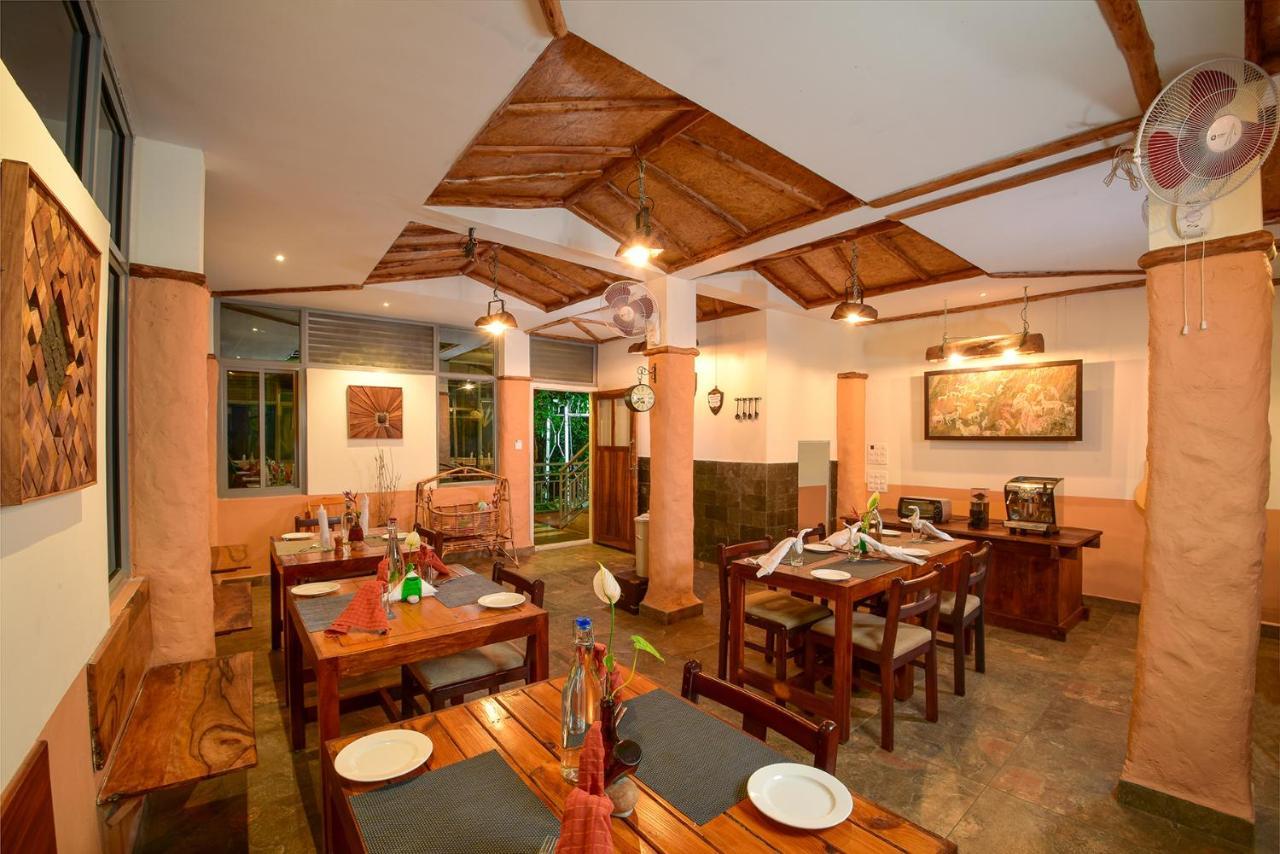 Mistletoe Homestay & Cafe Munnar Exterior photo